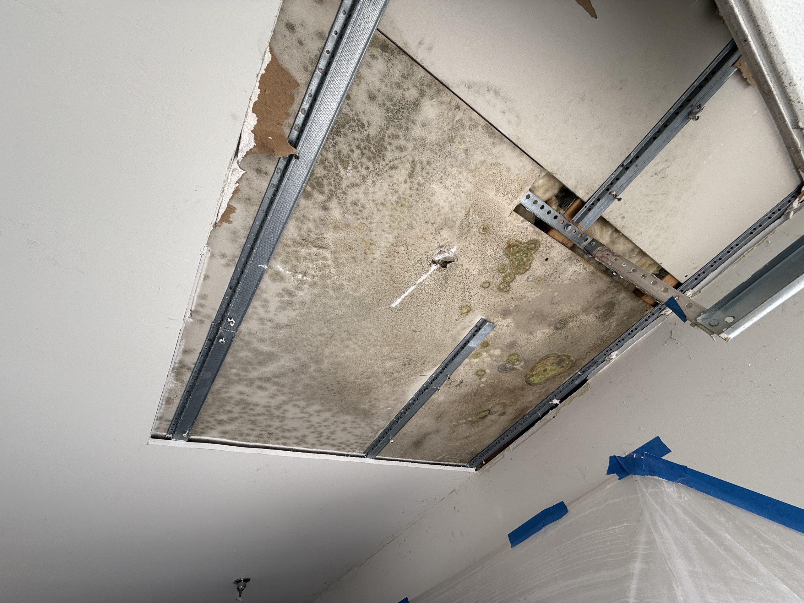 burst pipe in Racine, emergency water cleanup Racine, water restoration Racine